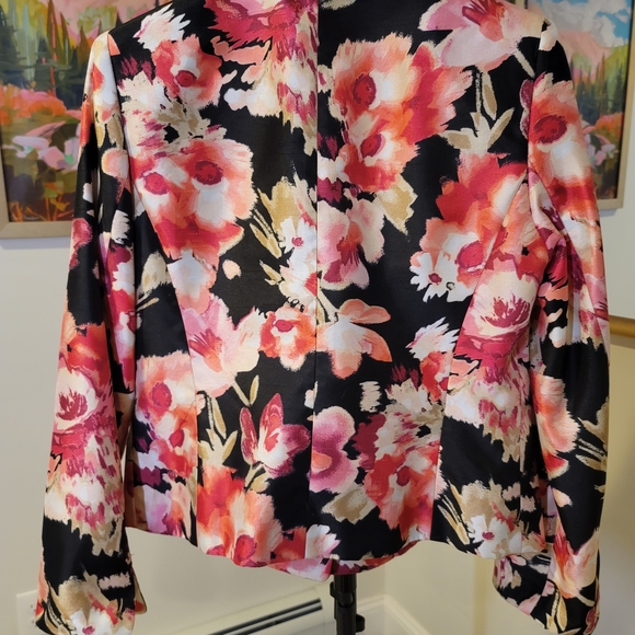 Le Suit Women's Floral Blazer - Black and Pink - Picture 4 of 7